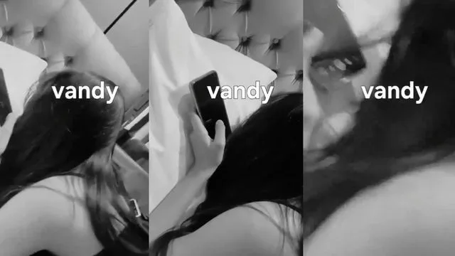 Bokep Indo Ditelpon Pacar Pas Lagi Ngentot Gaya Doggy